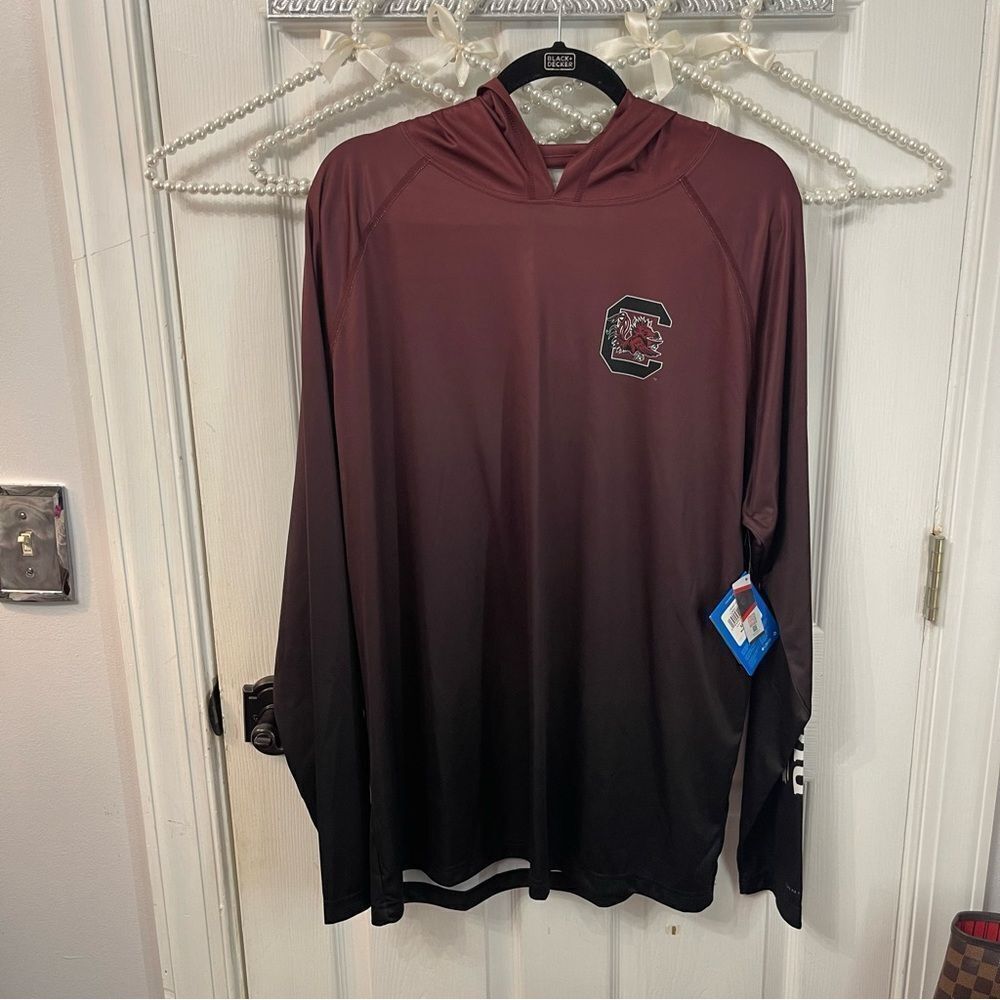 Ombré Maroon and Black USC Gamecocks SC Hooded Long Sleeve Shirt
